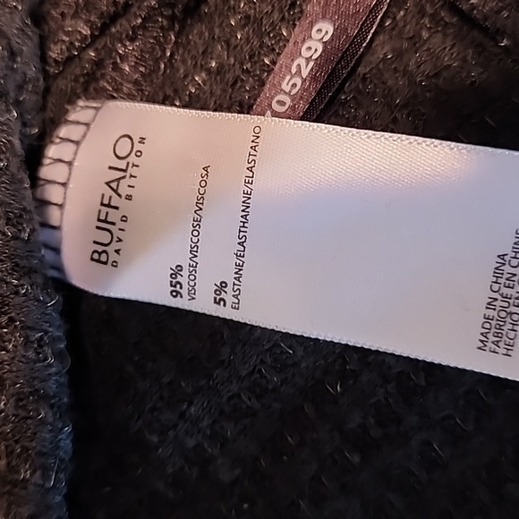 Buffalo open shoulder top - Picture 9 of 9